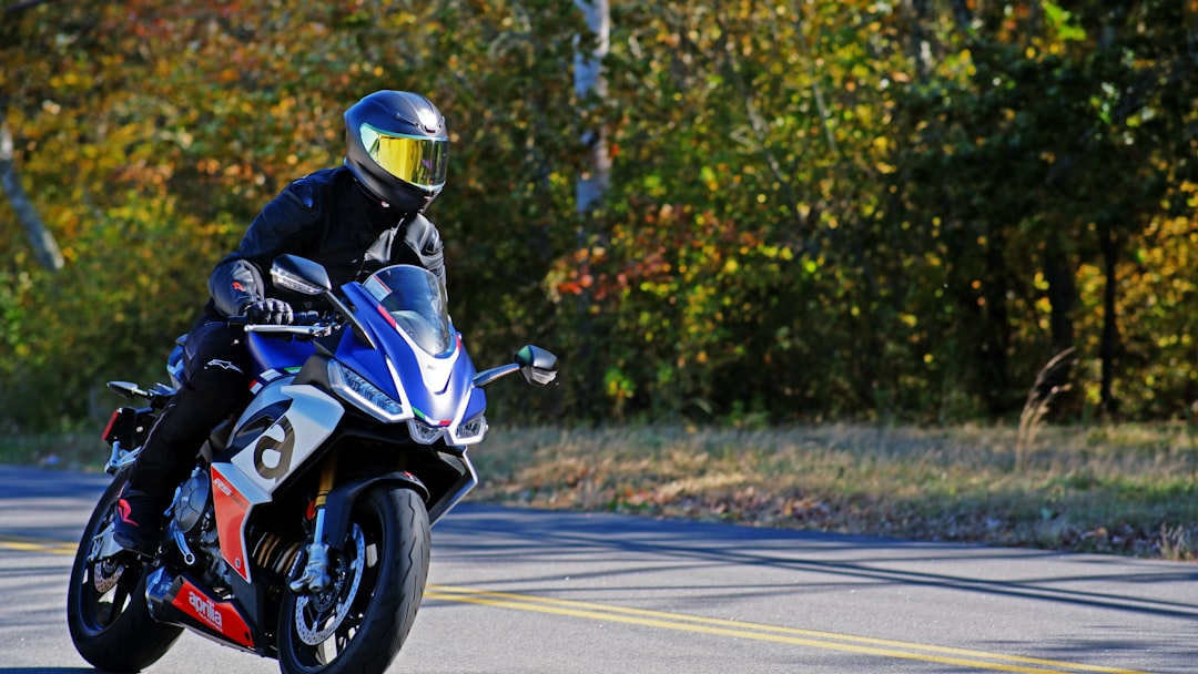 Compara Modelos y Precios de Motos